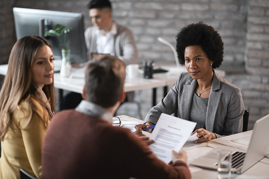 Sempre acreditei em um time de Pessoas e Cultura humano, empático, confiável e ao mesmo tempo que devolve valor para empresa entregando resultado. Tá, mas aí você me pergunta: “o que é resultado?” e eu te respondo o que todos odeiam (depende).