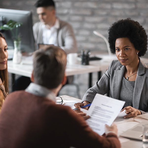 Sempre acreditei em um time de Pessoas e Cultura humano, empático, confiável e ao mesmo tempo que devolve valor para empresa entregando resultado. Tá, mas aí você me pergunta: “o que é resultado?” e eu te respondo o que todos odeiam (depende).